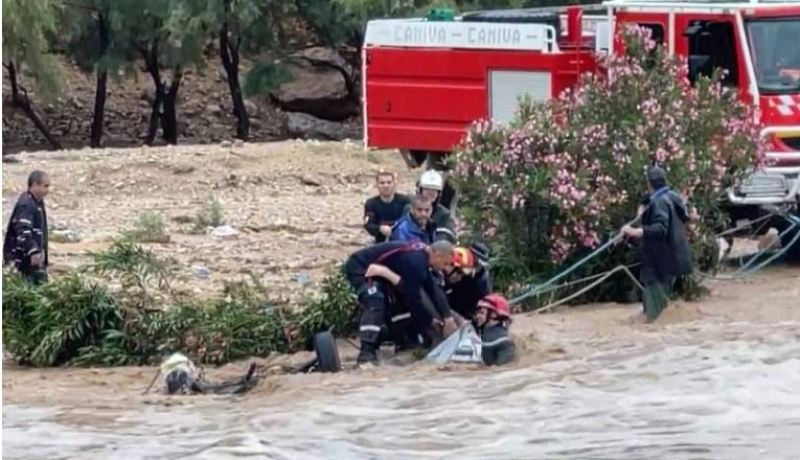 الحماية المدنية: إجلاء 4 عائلات وإنقاذ 3 أشخاص عالقين