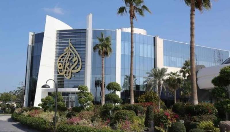 وقف بثّ وتجميد كافة أعمال شبكة الجزيرة ومكتبها في الضفة الغربية