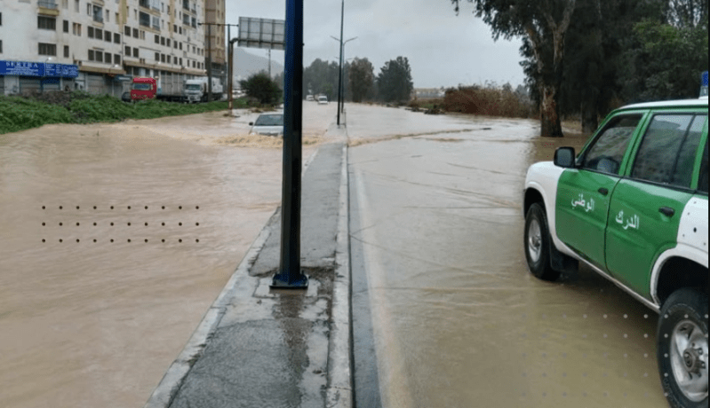 إرتفاع منسوب المياه يغلق هذه الطرقات ببجاية