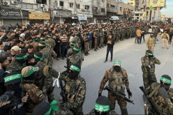 صفقة تبادل الأسرى.. حماس تنشر قائمة بأسماء 200 أسير سيفرج عنهم اليوم