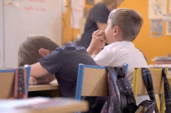 فرنسا: نحو تقليص مدة العطلة الصيفية