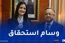 بداري يُسدي وسام استحقاق الوزارة لهذه الطالبة