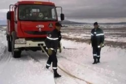 البويرة.. إنقاذ طفل سقط في منحدر ثلجي ببحيرة أوقلميم