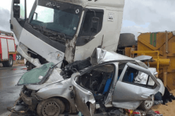 غليزان.. قتيلان وجريحان في اصطدام بين سيارة سياحية وشاحنة ذات مقطورة