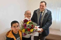 وزير الاتصال يزور الصحفي الرياضي السابق بن يوسف وعدية