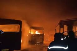 إصابة 3 أشخاص في حريق بحظيرة حافلات “إيتوزا” بسوق أهراس