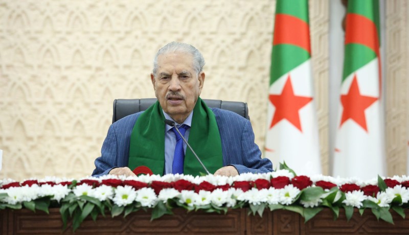 قوجيل يهنئ إطارات وموظفي مجلس الأمة بحلول عيد الفطر