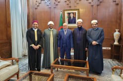 بلمهدي يستقبل وفدا من علماء دول العالم الإسلامي