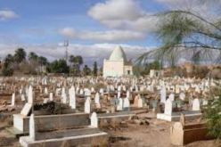 البيض: تشييع جثامين 3 أشخاص جرفتهم سيول واد دميرينة