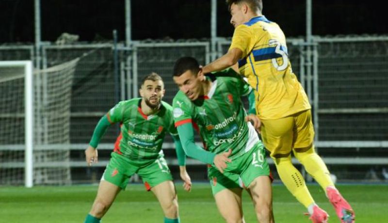 العميد يؤكد جاهزيته للخرجة القارية بانتصار أمام بارادو