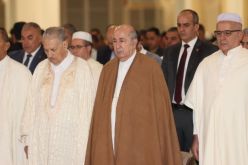 رئيس الجمهورية يؤدي صلاة عيد الفطر بجامع الجزائر