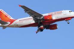 طائرة تابعة للخطوط الهندية تعود إلى المطار بسبب انسداد المرحاض