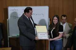 وزير الاتصال يشرف على اختتام دورة تكوينية باللغة الإنجليزية