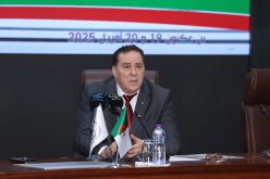 وزير الاتصال يفتتح الدورة التكوينية لفائدة الصحفيين بالعاصمة