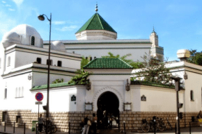 مسجد باريس يعلن غدا الأربعاء أوّل أيام رمضان المبارك