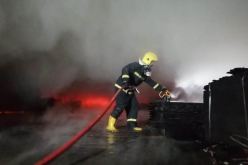 ورڨلة.. حريق بمخازن خاصة لتدوير النفايات