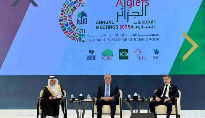 الوزير الأول يشرف على افتتاح الاجتماعات السنوية للبنك الإسلامي للتنمية