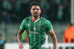 مولودية الجزائر تُعزي أندي ديلور في وفاة والده