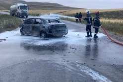 البويرة.. إصابة شخصين في حريق سيارة بسور الغزلان