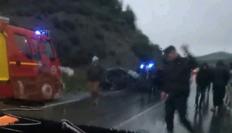 البويرة.. 3 قتلى و5 جرحى في اصطدام بين سيارتين بالروراوة
