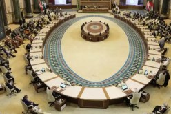 القمة العربية تطالب بالضغط الدولي لوقف إراقة الدماء في قطاع غزة