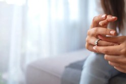 فرضته على أهلي.. فهجرني في بداية الطريق