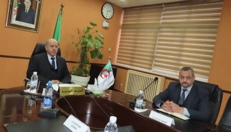 التعاون الثنائي في مجال الصناعة الصيدلانية.. وزير الصحة يتباحث مع نظيره الإيفواري