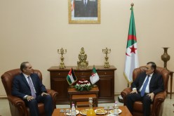 بن طالب يبحث مع وزير الصحة الأردني تعزيز التعاون في مجال التعاقد الصحي