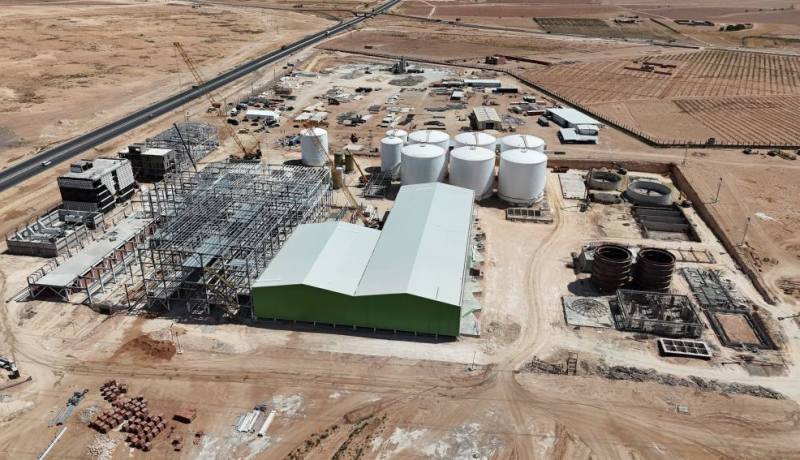 وزير الصناعة يتفقد مصنع الخميرة الصناعية بالجلفة
