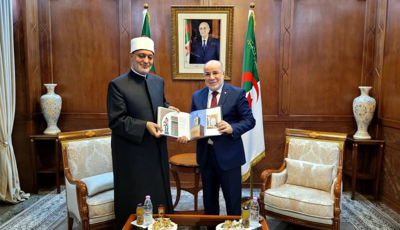 وزير الشؤون الدينية يستقبل مفتي جمهورية مصر
