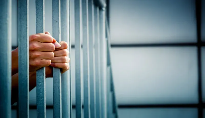 الشلف.. إدانة شخص بثلاث سنوات حبسا نافذا بتهمة تسريب أجوبة “البيام “