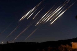 إيران تطلق دفعة جديدة من الصواريخ نحو الأراضي الفلسطينية المحتلة