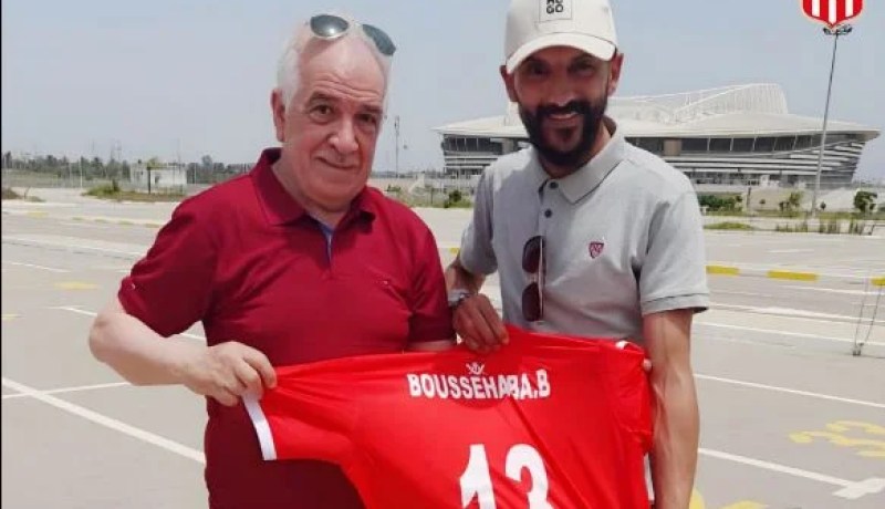 شباب بلوزداد يُكرم اللاعب السابق بوسحابة