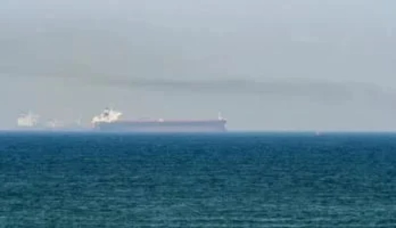 البرلمان الإيرانى يوافق على إغلاق مضيق هرمز