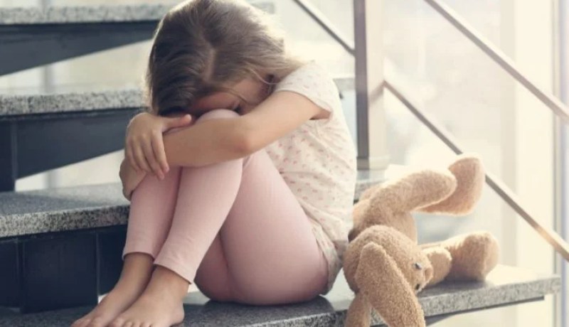 بسبب أمي.. أعيش على عتبة الانهيار