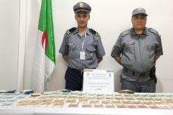 جمارك..حجز أكثر من 10 آلاف أورو عند مسافرة متجهة إلى باريس