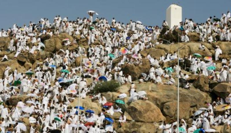الأرض تتهيأ ليوم عرفة.. والسماء للدعوات