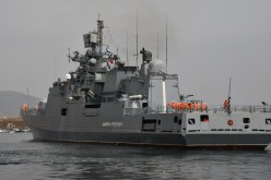 رسو الفرقاطة Admiral Grigorovitch بميناء وهران