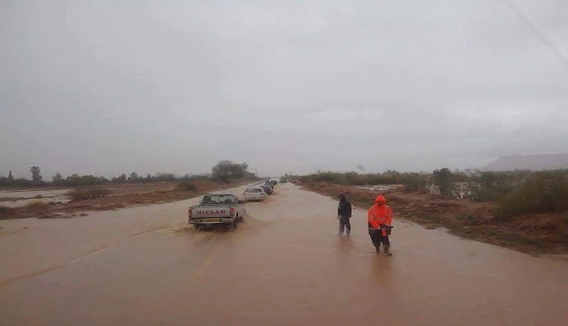 المسيلة .. أمطار غزيرة تشل حركة المرور وتتسبب في حوادث