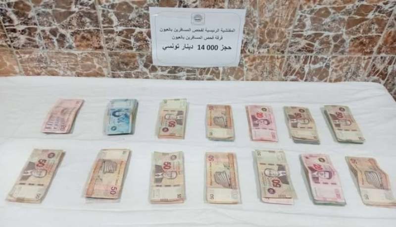 عنابة.. حجز 14 ألف دينار تونسي غير مصرح بها لدى مسافر