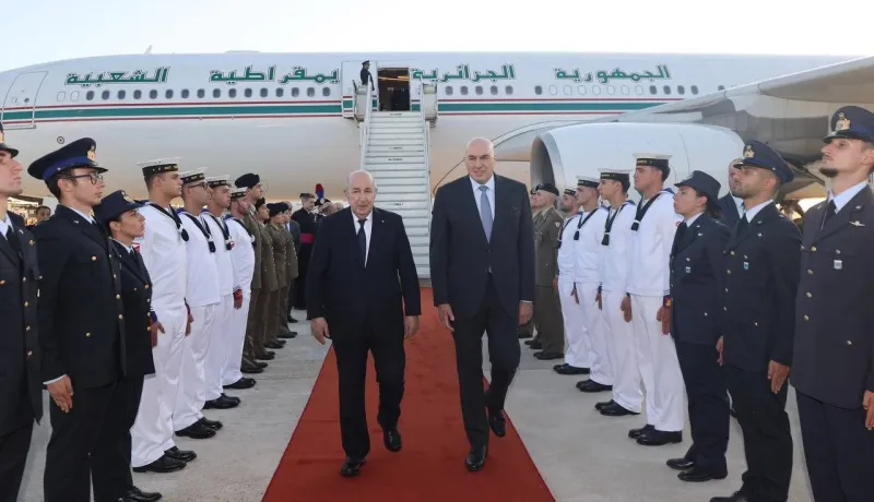 رئيس الجمهورية يصل إلى إيطاليا