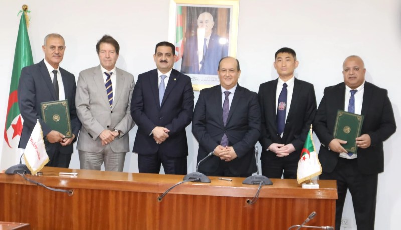 توقيع بروتوكول شراكة لإنتاج قطع غيار خاصة بمركبات وشاحنات FAW