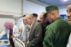 الأمين العام لولاية البيض يتنقل إلى المستشفى للاطمئنان على جرحى حادث المرور المروع
