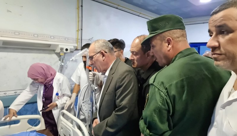الأمين العام لولاية البيض يتنقل إلى المستشفى للاطمئنان على جرحى حادث المرور المروع