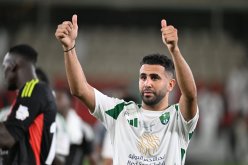 محرز “اللعب مع ميسي حلم ..رونالدو مذهل وتمنيت اللعب مع بن زيمة في الجزائر”