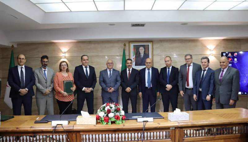 وزيرا المالية والفلاحة يشرفان على توقيع اتفاقيات تمويل منشآت التبريد لدعم الفلاحين
