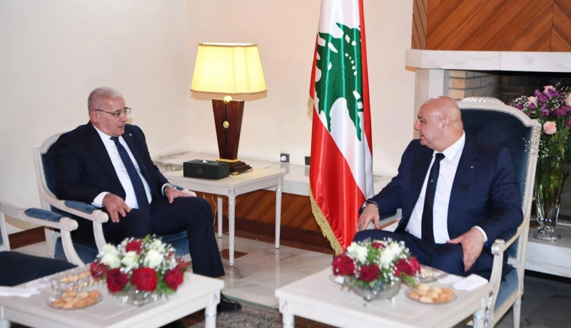 الرئيس اللبناني يستقبل ناصري وبوغالي