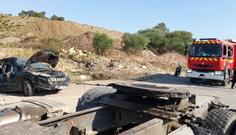 جيجل .. 6 جرحى في اصطدام بين سيارة وشاحنة بالطاهير