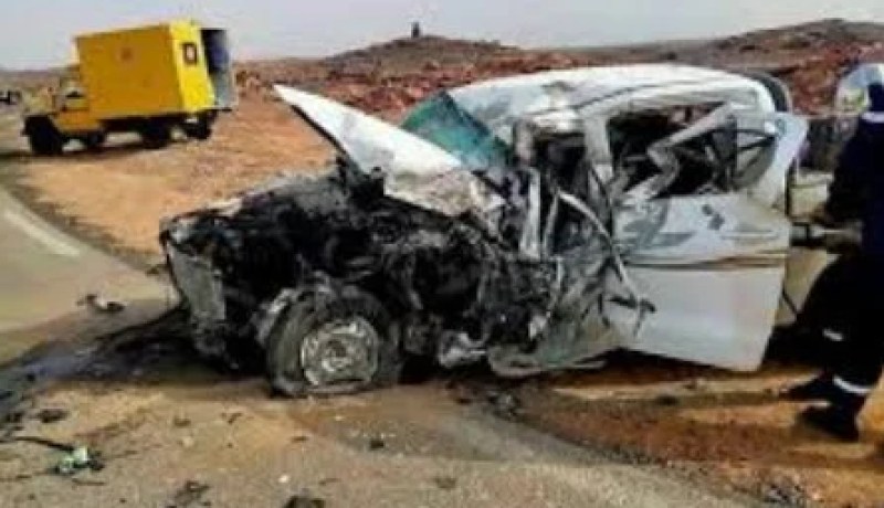 إليزي.. 5 جرحى في اصطدام بين سيارتين