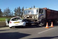  الجلفة.. قتيل وجريحان في حادث اصطدام سيارة بشاحنة في البيرين